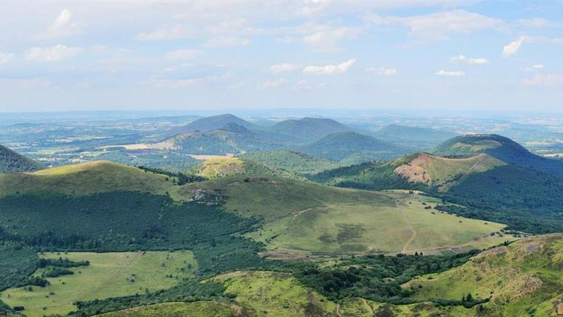 Photos and images of the Volcanoes of Auvergne, Unesco heritage - L'Anorak