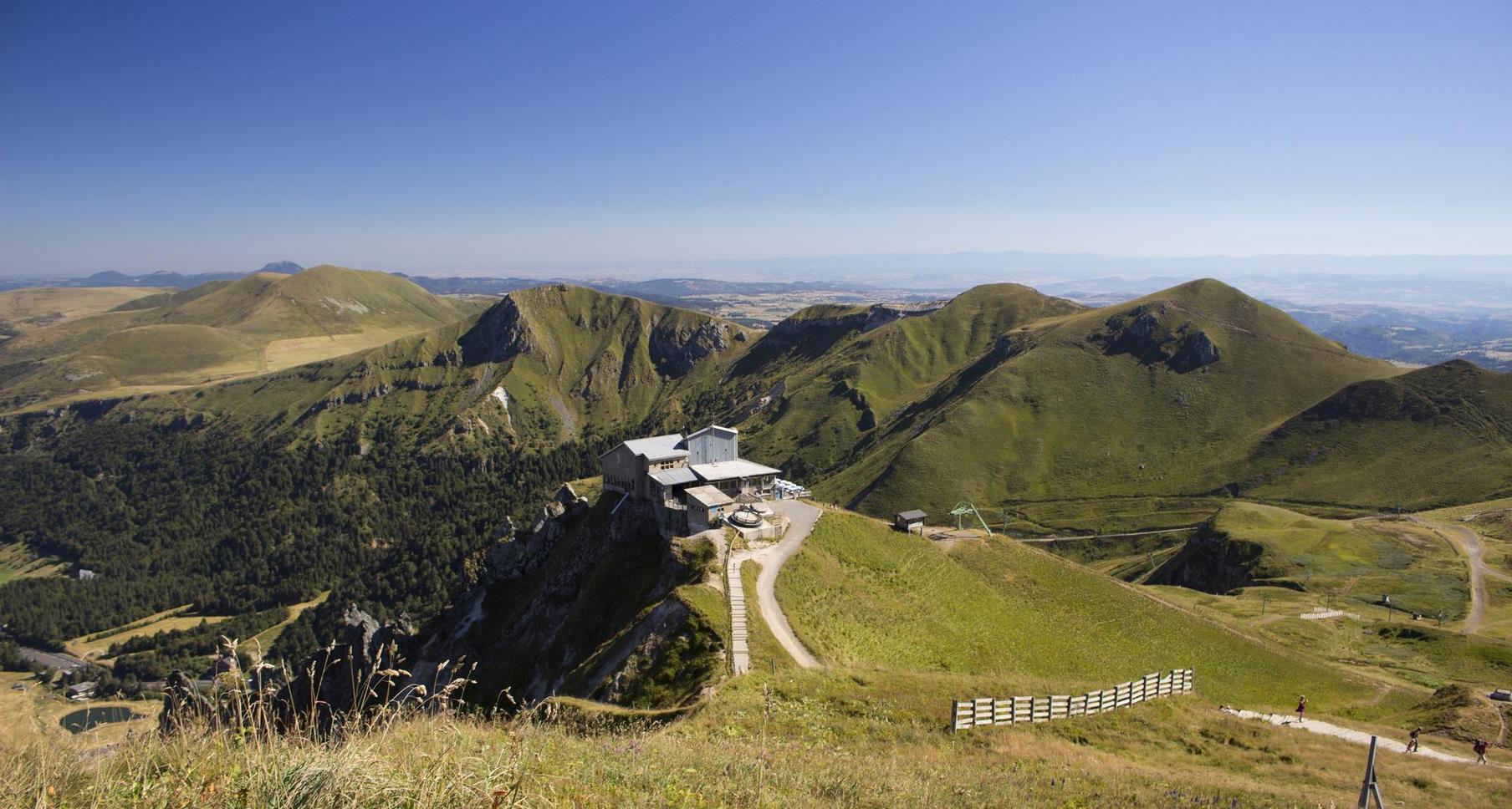 Puy de Sancy cable car with its Panoramic Restaurant
