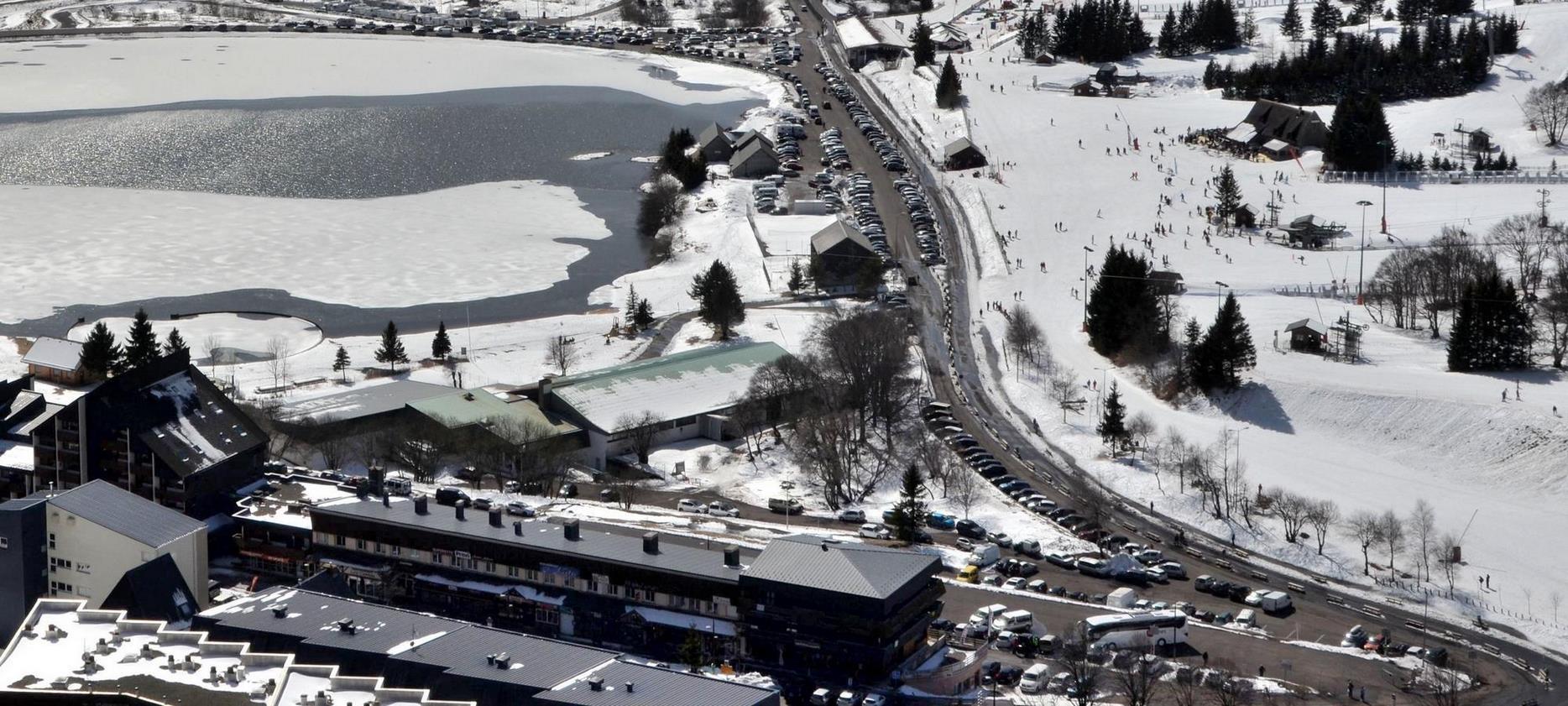 Super Besse - Center of the ski resort and children's area