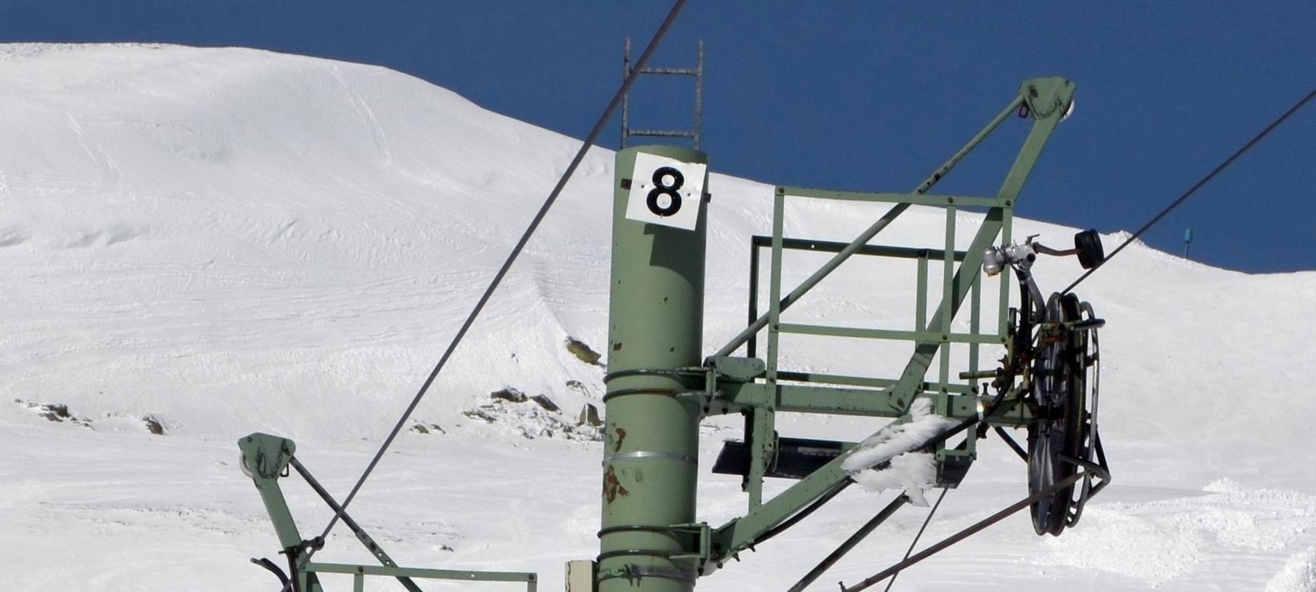 Super Besse - ski lift departure