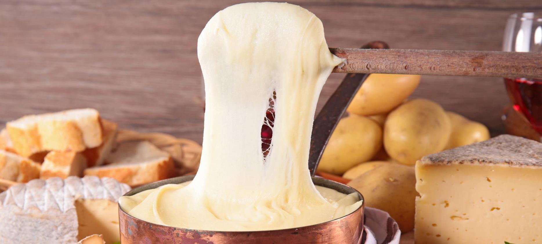 Aligot, dish made with potato and cheese