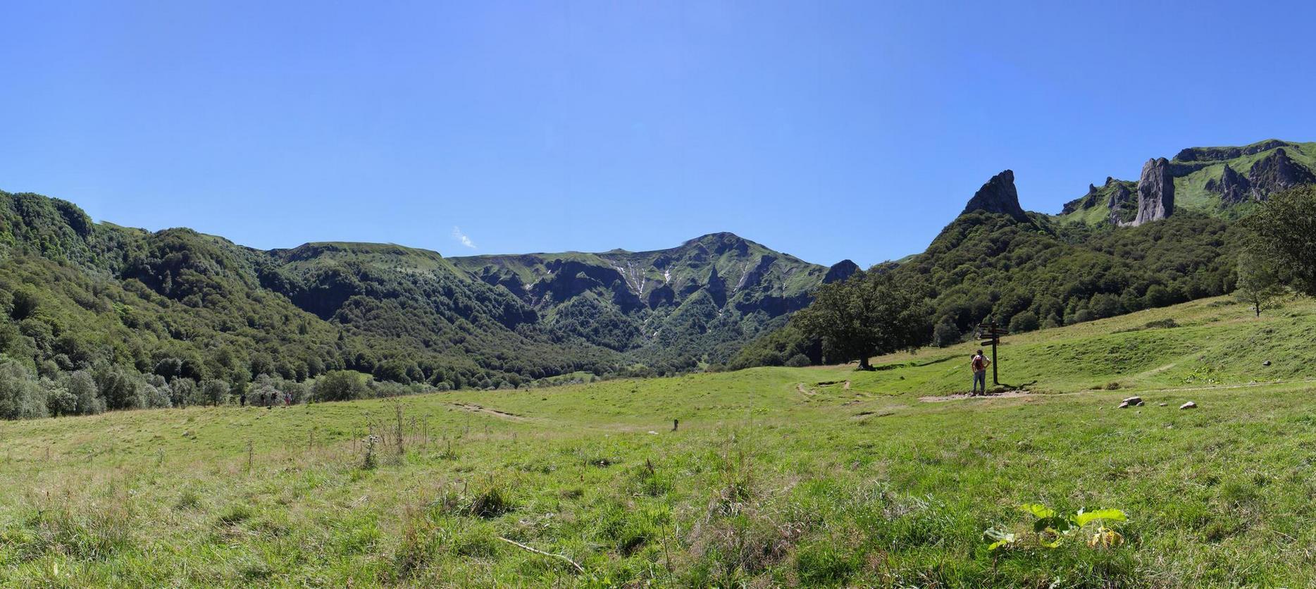 Super Besse - Walk in the Chaudefour Valley