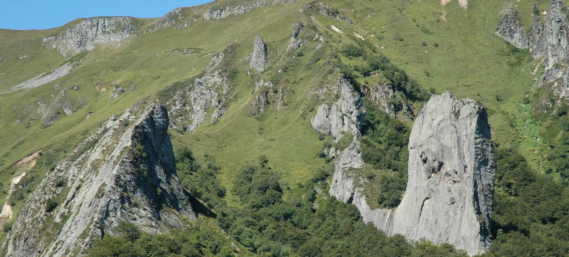 Super Besse - La Vallée de Chaudefour, climbing route in the natural park
