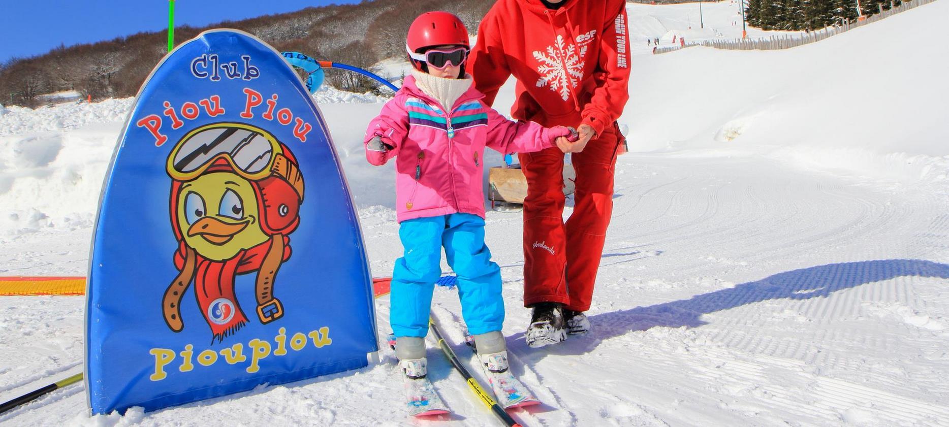 Super Besse - Piou Piou area, introduction to skiing for young children