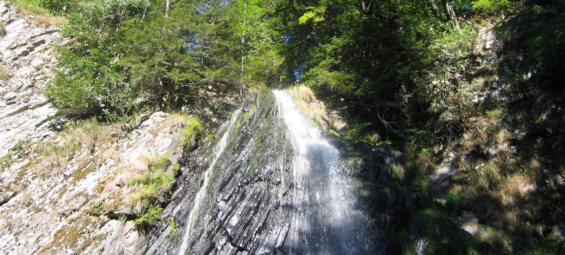Super Besse - Waterfall at Mont Dore