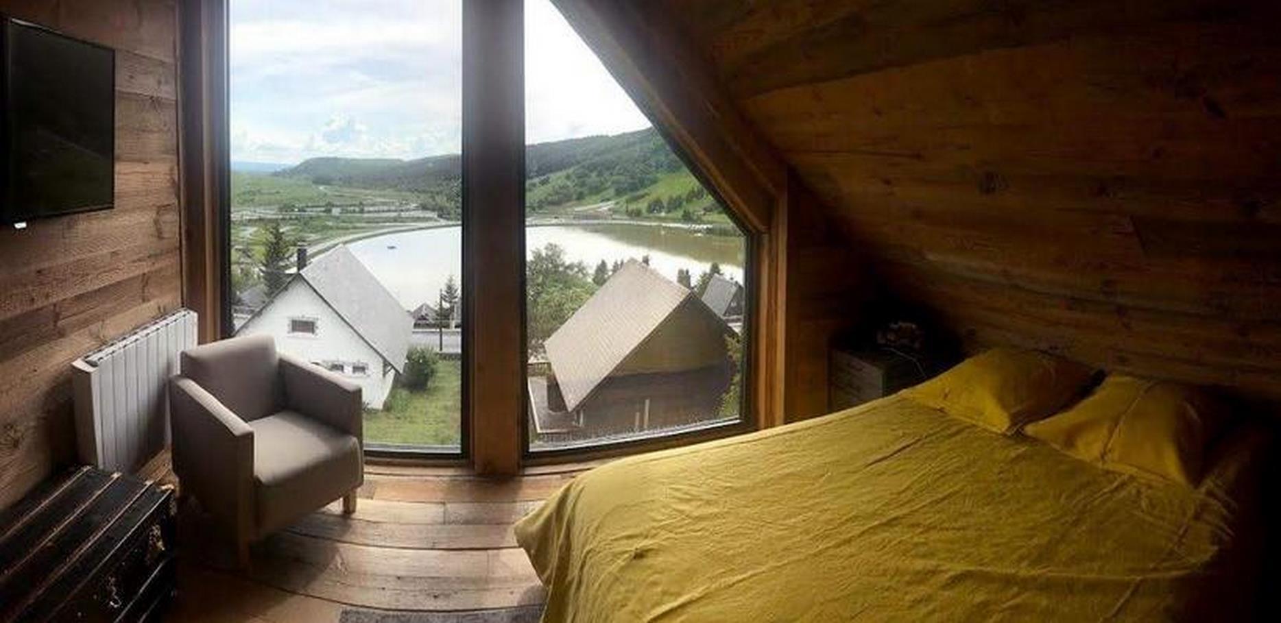 Chalet Super Besse, Magnificent View in Double Room