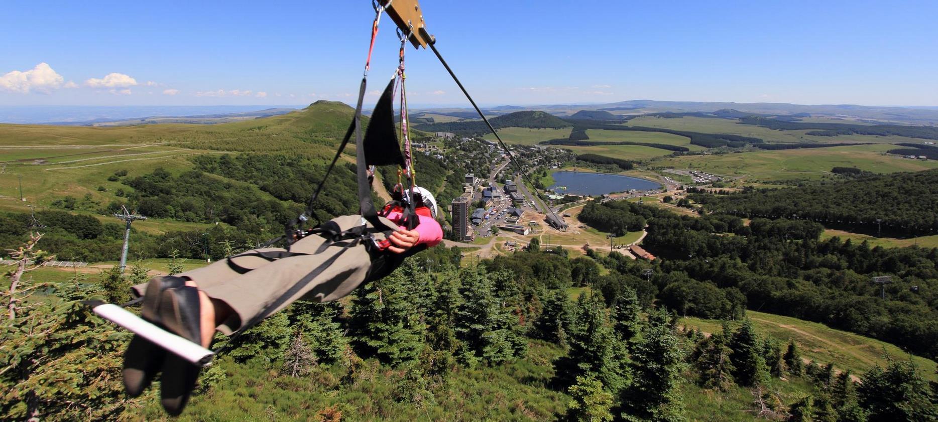 Chalet l'anorak in Super Besse- from the fantasticable Zipline