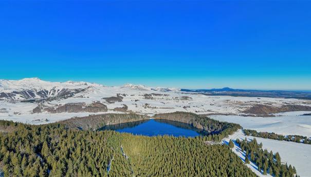 Lac Pavin - Lake seen from the sky