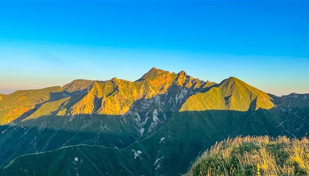 The summits of the Massif des Dores