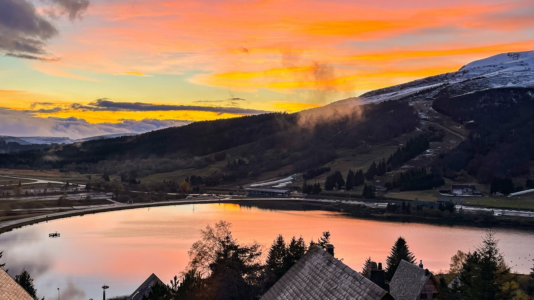 Sunset over Lac des Hermines in Sancy