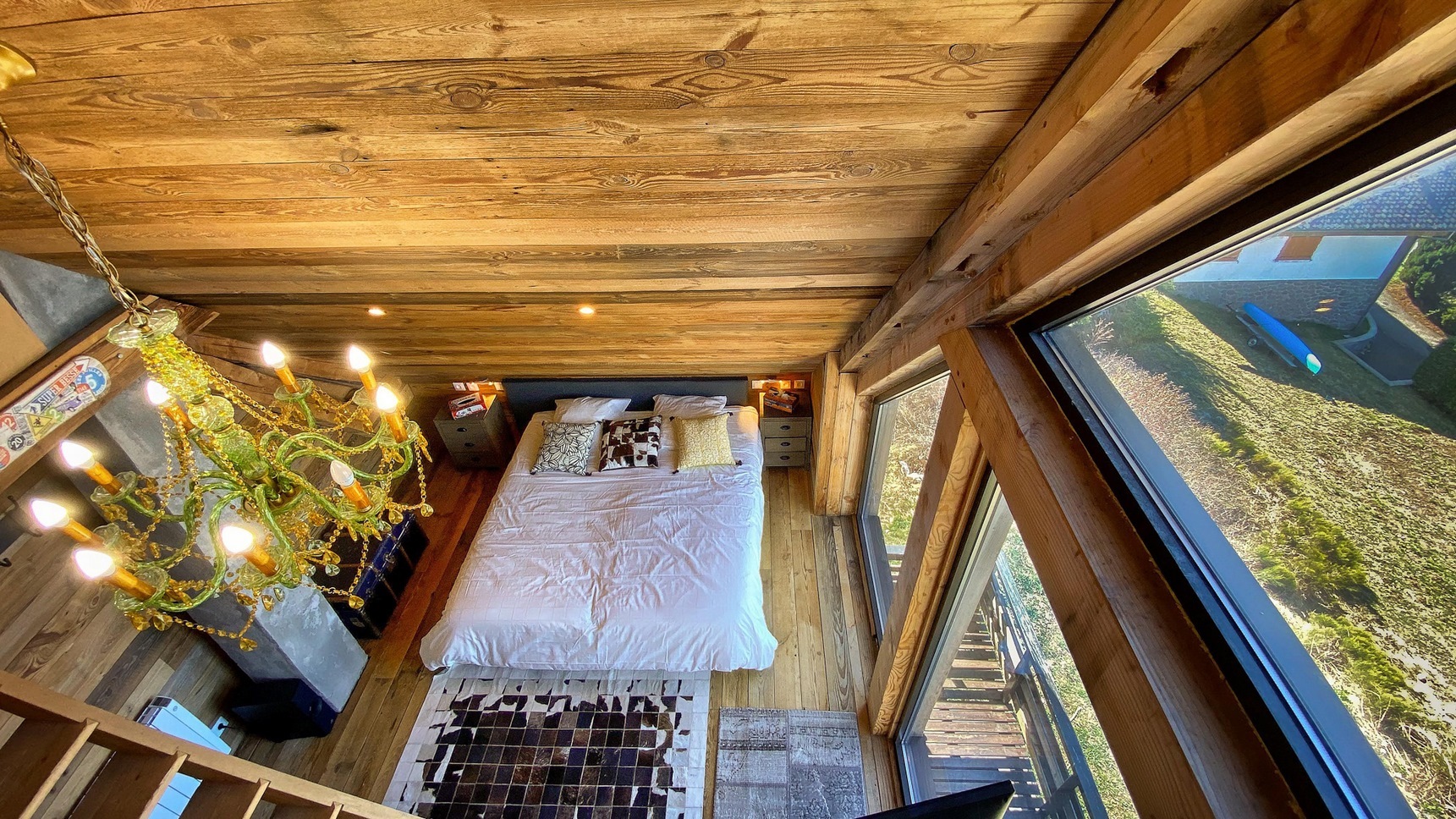 Chalet Super Besse 10 people, the bedroom with a 180 cm bed