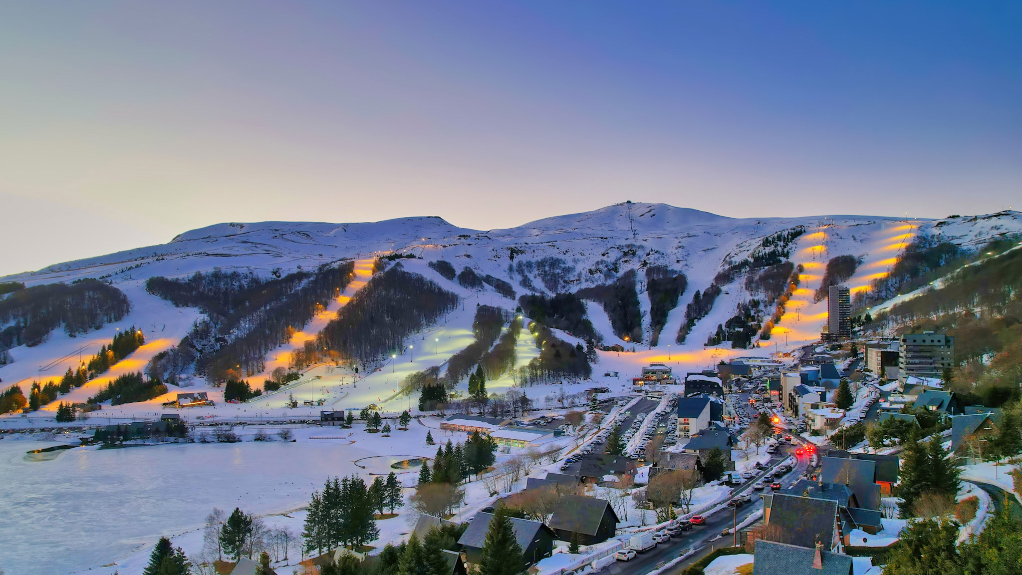 Sunset over the winter sports resort of Super Besse