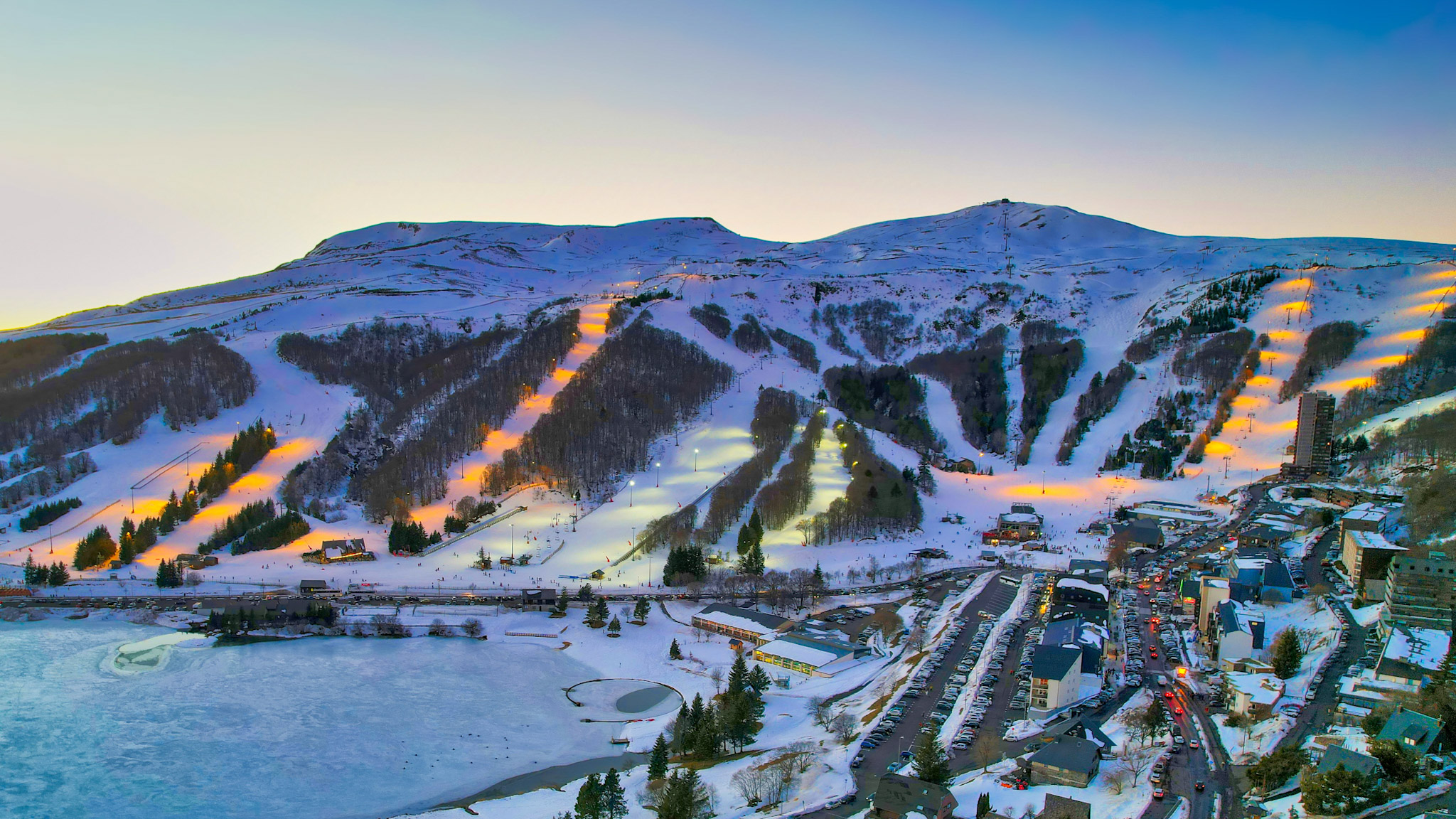 Sunset on the slopes of the ski resort of Super Besse