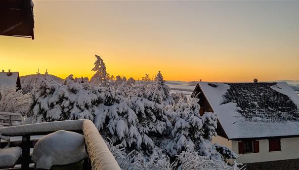 Sunrise in Super Besse, chalet the Anorak Super Besse