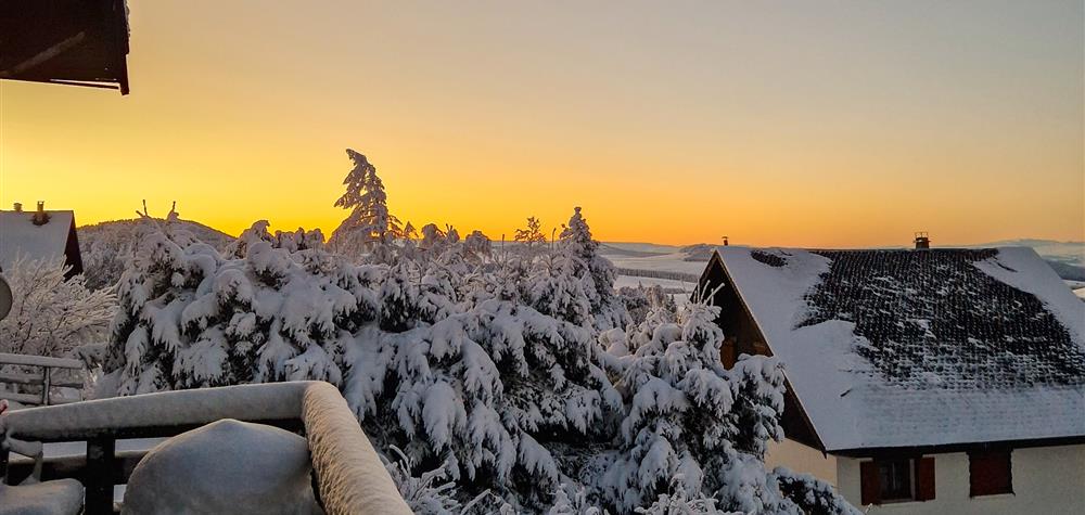 Sunrise in Super Besse, chalet the Anorak Super Besse