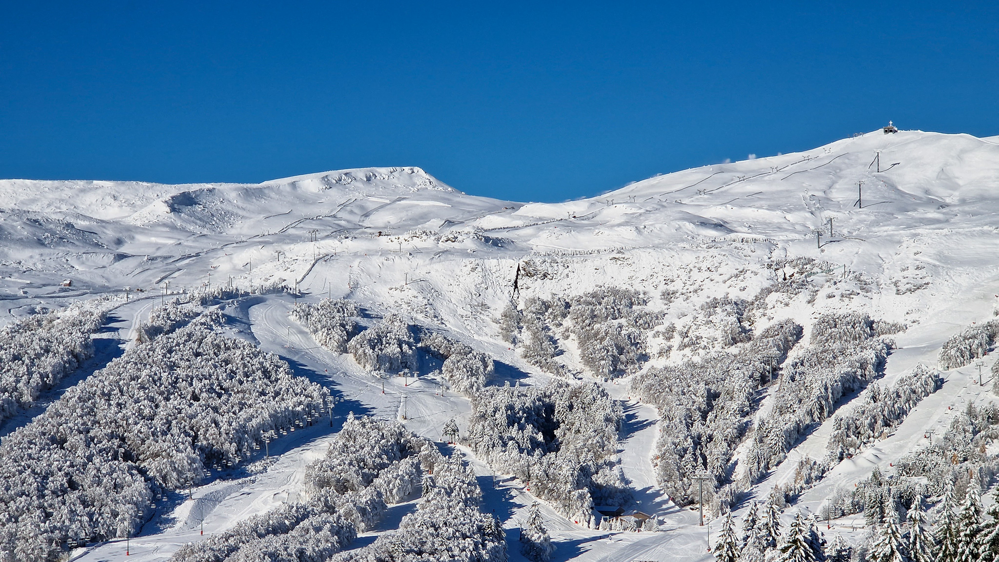 Super Besse ski resort, the ski slopes