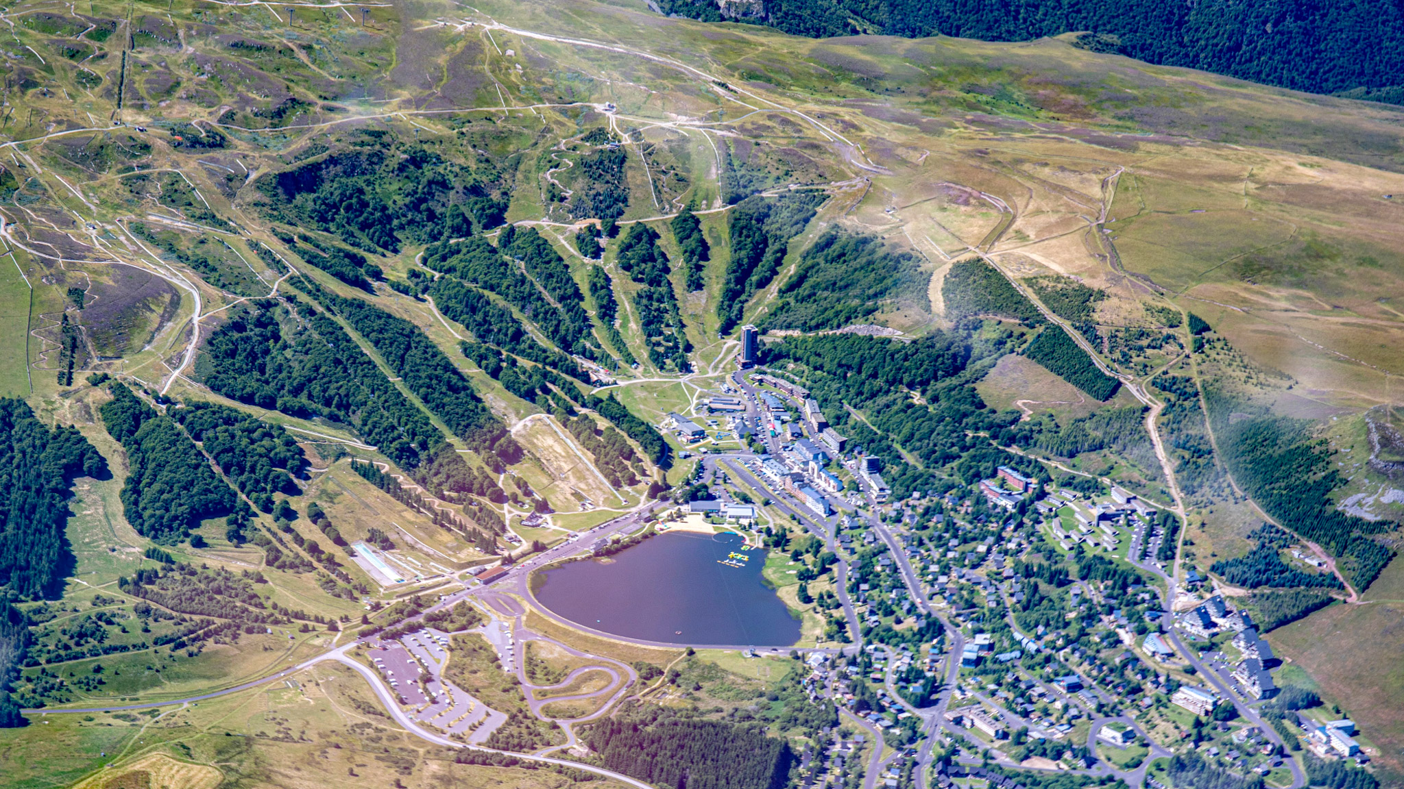 Super Besse resort, view of the Lac des Hermines and the center of the Super Besse resort