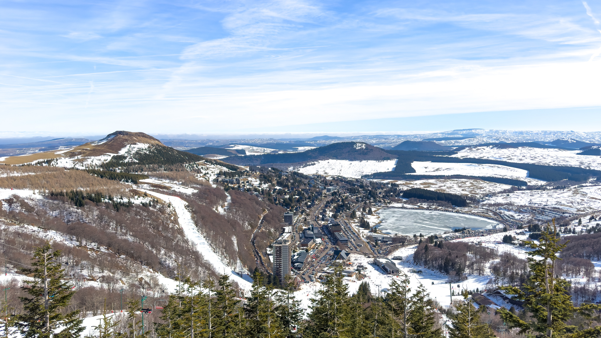 Super Besse winter sports resort, panoramic view