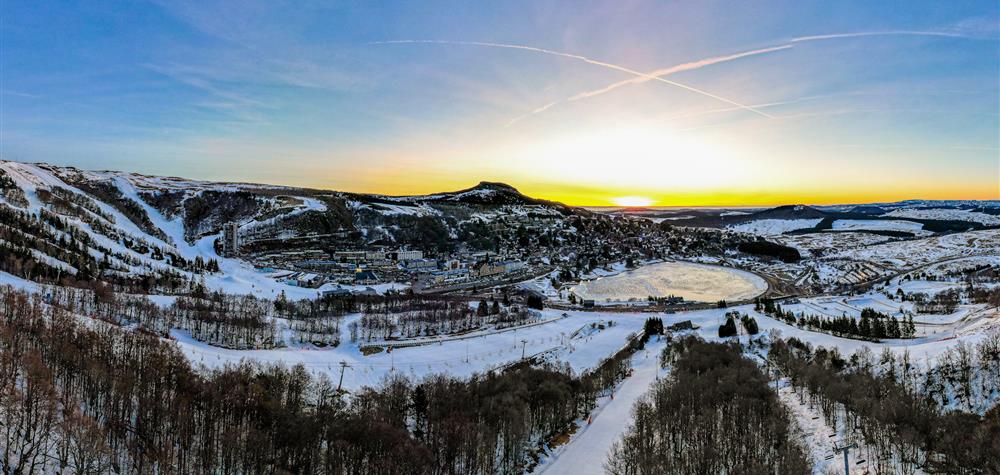 Super Besse, sunrise over the ski resort of Super Besse