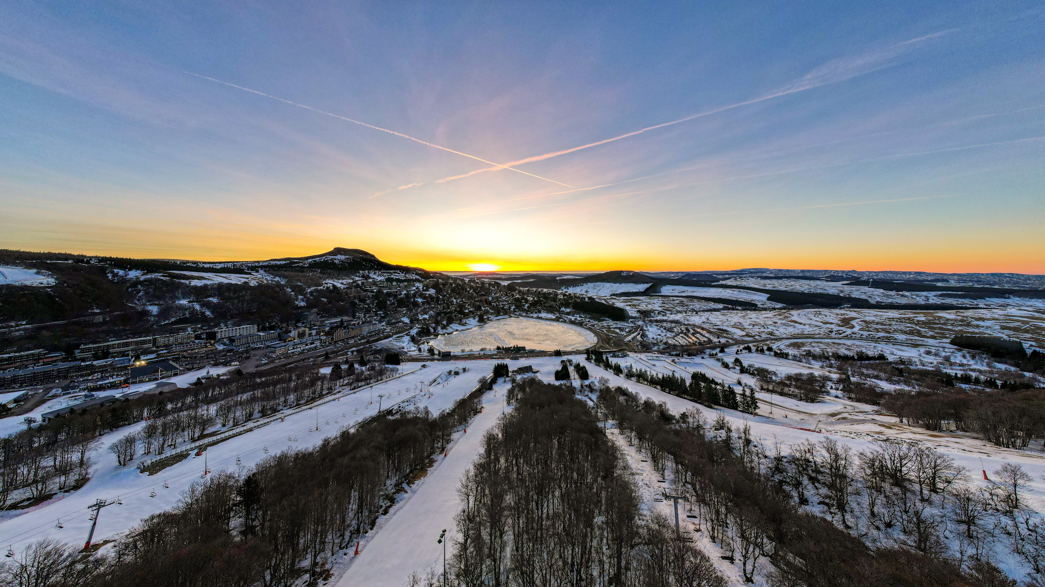 Sunrise over the Super Besse winter sports resort