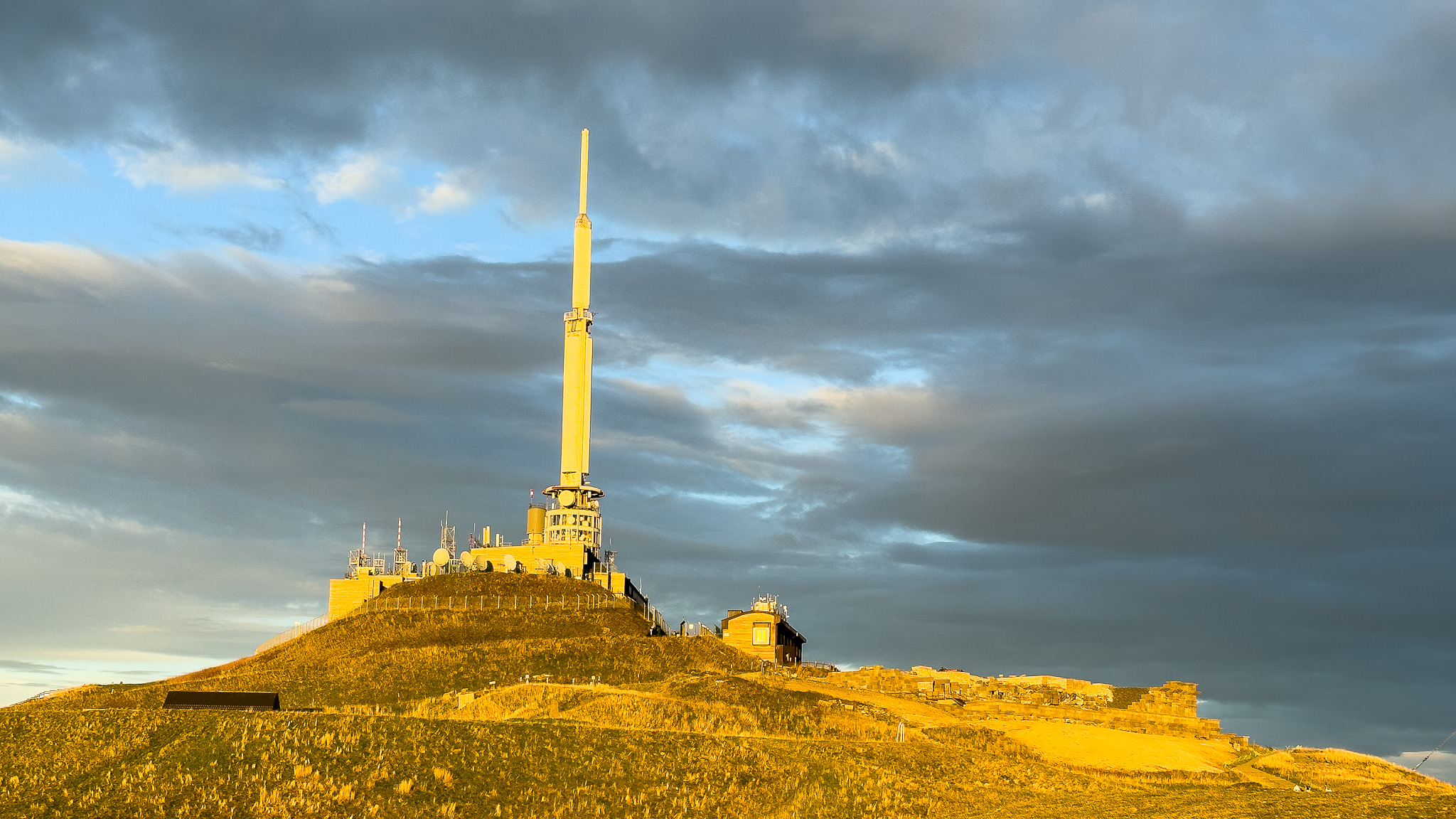 Sunset at the top of the Puy de Dôme