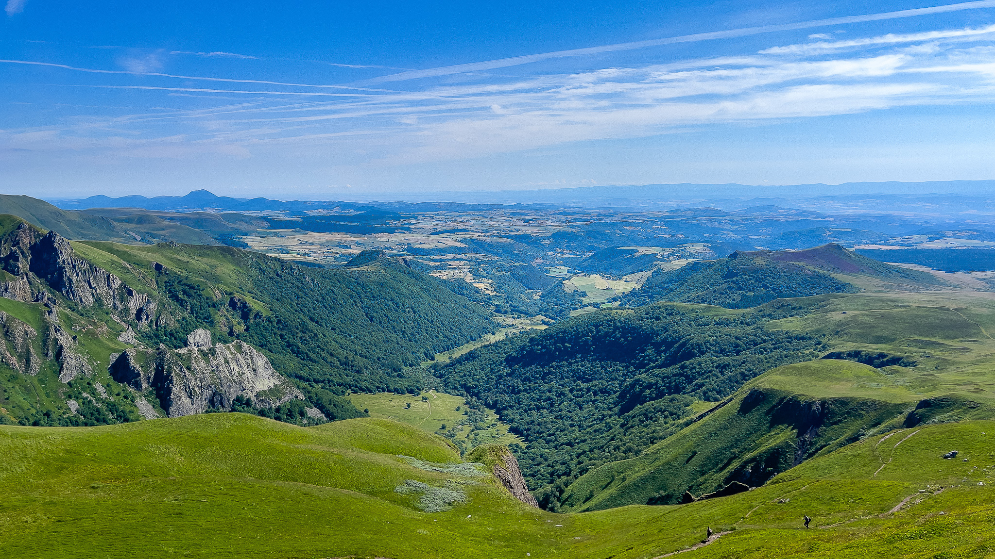 The Chaudefour Valley from the summit of Puy de la Perdrix
