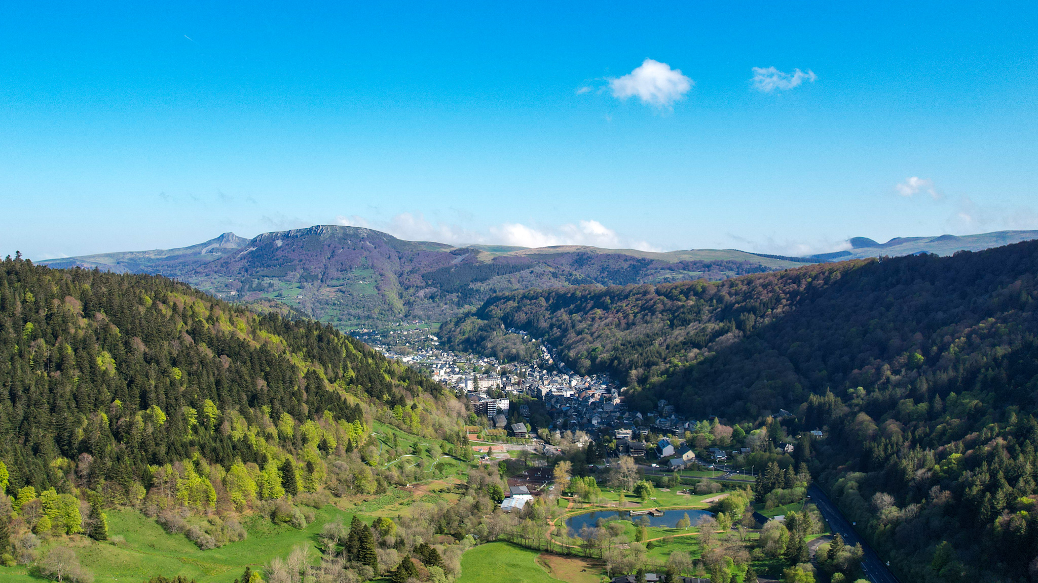The Mont Dore Valley in its spring colors