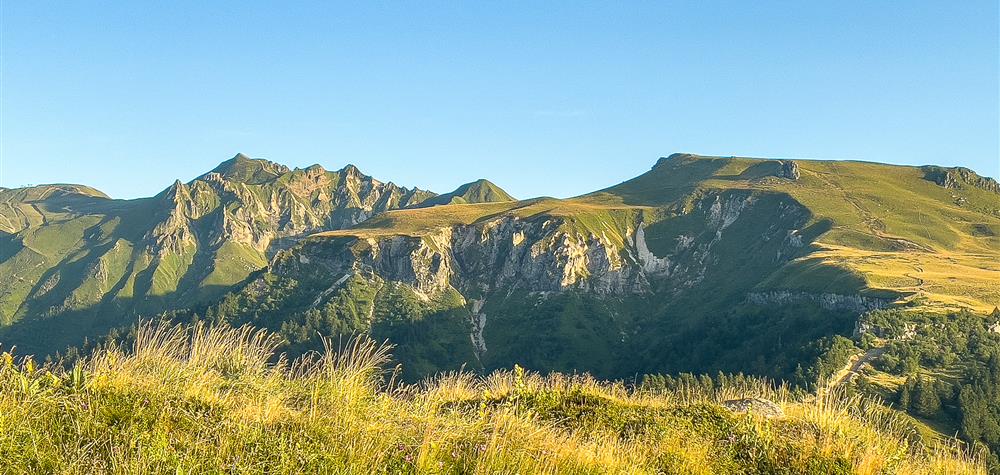 Massif Central, The Sancy Crest Trail, from the Capucin to the Puy de Sancy Summit