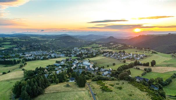Sunrise over Besse Saint Anastaise