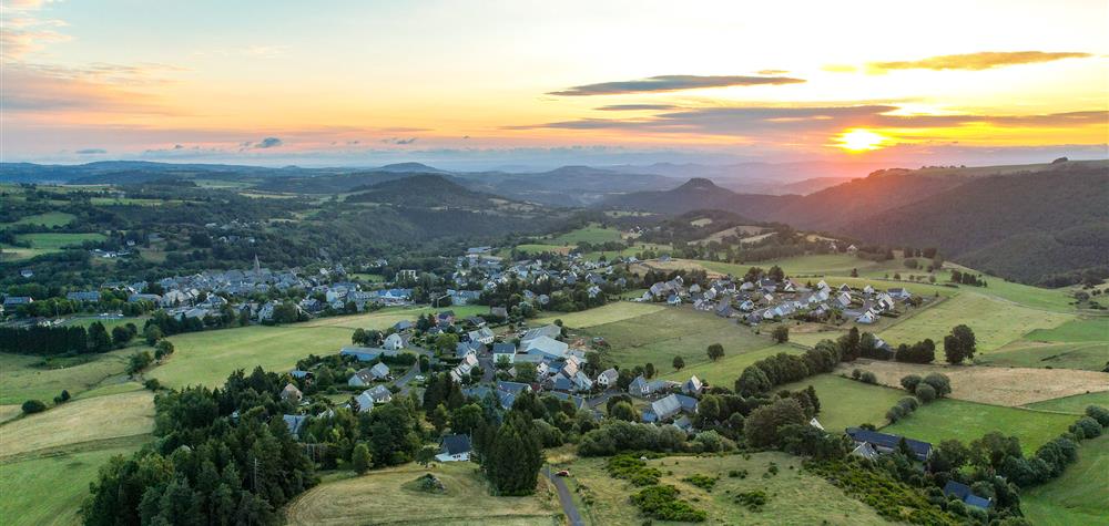 Sunrise over Besse Saint Anastaise