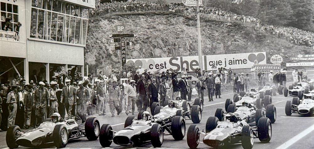 Charade circuit in Auvergne