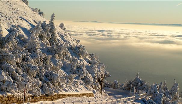 Sea of ​​Clouds at the Summit of Puy de Dôme