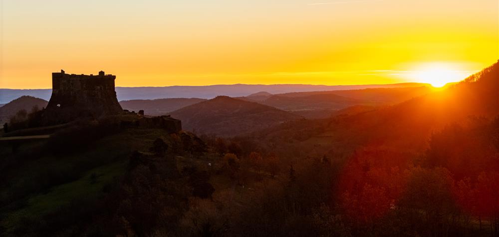 Chateau de Murol: Sunrise