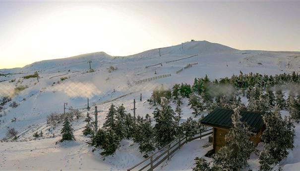Skiing in Besse and Saint Anastaise