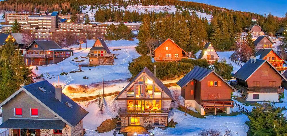 Luxury Chalet in Super Besse