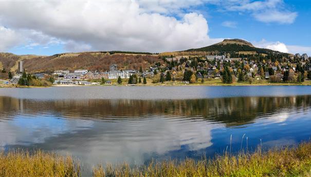Hermine Lake in Super Besse in Autumn